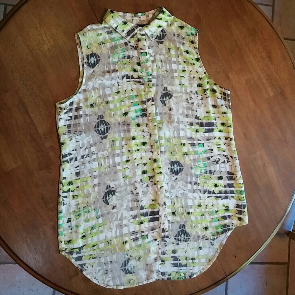 Apt 9 semi sheer sleeveless blouse